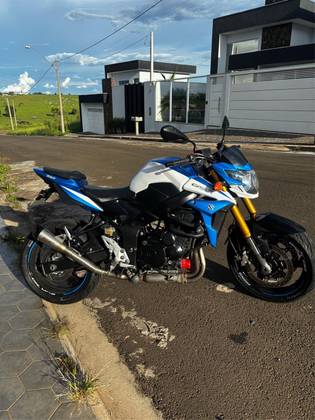 SUZUKI GSR 750ZA 